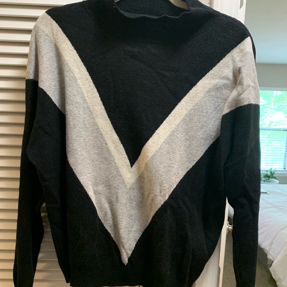 Old navy turtleneck (half turtleneck)